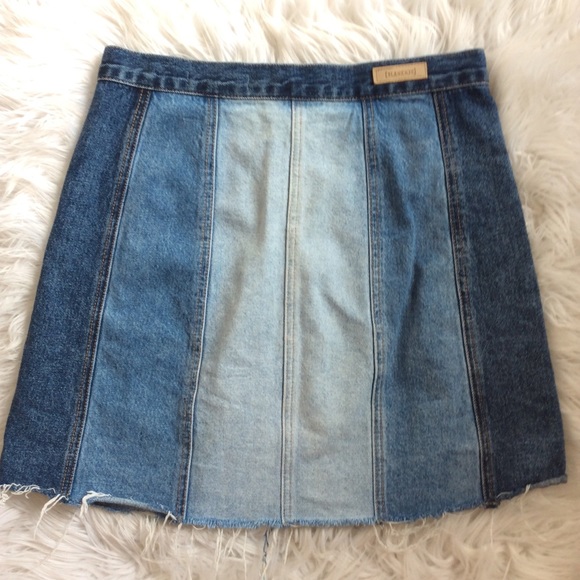 [BlankNYC] All or Nothing Denim Skirt - Picture 12 of 12